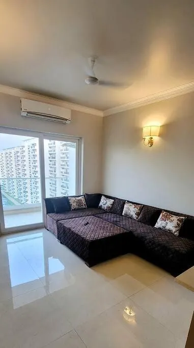 Lux 1Bhk Central Park3, Ayaansh Resort Gurgaon